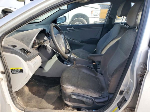 2016 HYUNDAI ACCENT GS / GLS — DENT