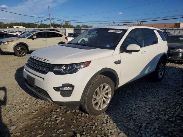 2017 LAND ROVER DISCOVERY SPORT HSE — Front 3/4