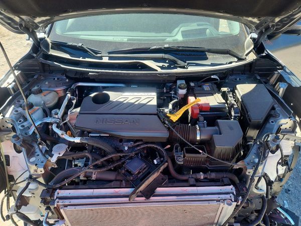 2025 NISSAN ROGUE PLATINUM — Engine bay