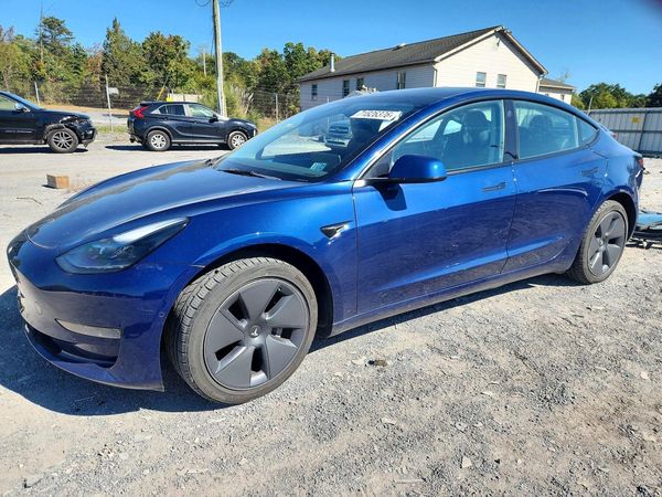 2022 TESLA MODEL 3 — Front 3/4