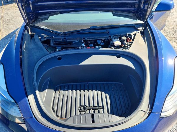 2022 TESLA MODEL 3 — Engine bay
