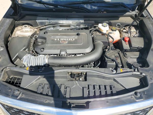 2025 CADILLAC XT4 Premium Luxury — Engine bay