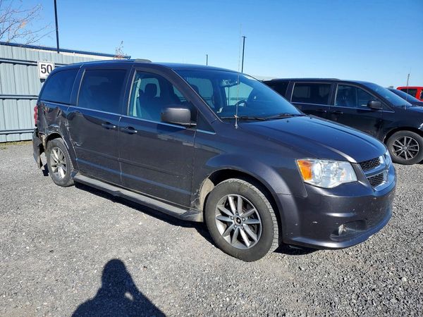 2015 DODGE GRAND CARAVAN SE — Passenger 3/4