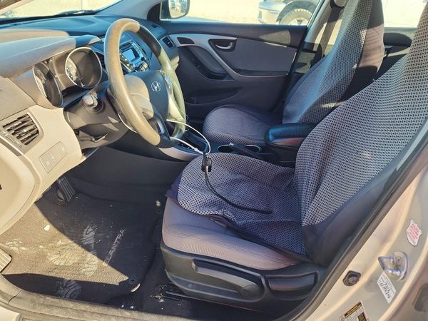 2014 HYUNDAI ELANTRA GLS(Middle) — DENT