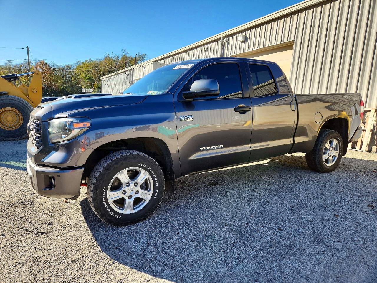 2019 TOYOTA TUNDRA SR5 Grade — Front 3/4