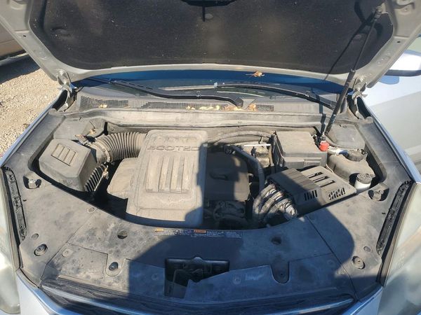 2016 CHEVROLET EQUINOX LT — Engine bay