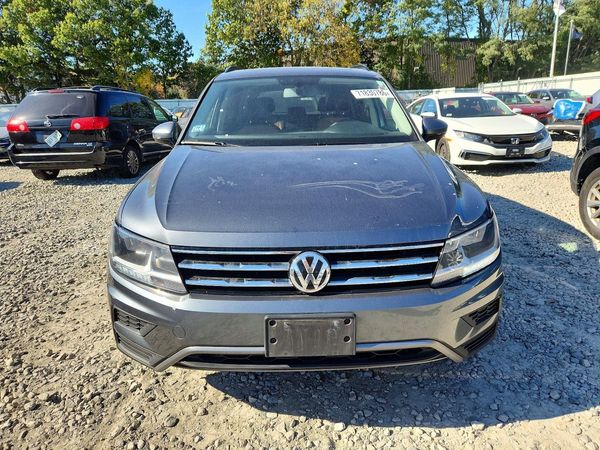 2018 VOLKSWAGEN TIGUAN SE, 4Motion SEL — DIRF
