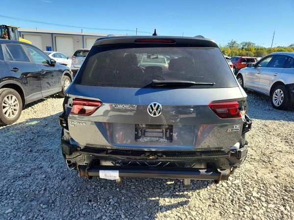2018 VOLKSWAGEN TIGUAN SE, 4Motion SEL — DIRR