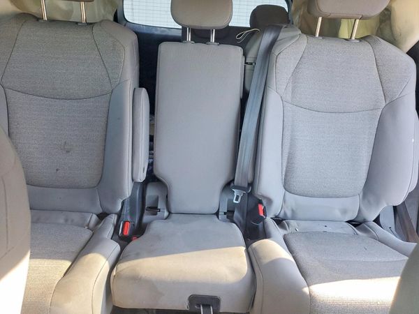 2025 TOYOTA SIENNA LE — SUVN