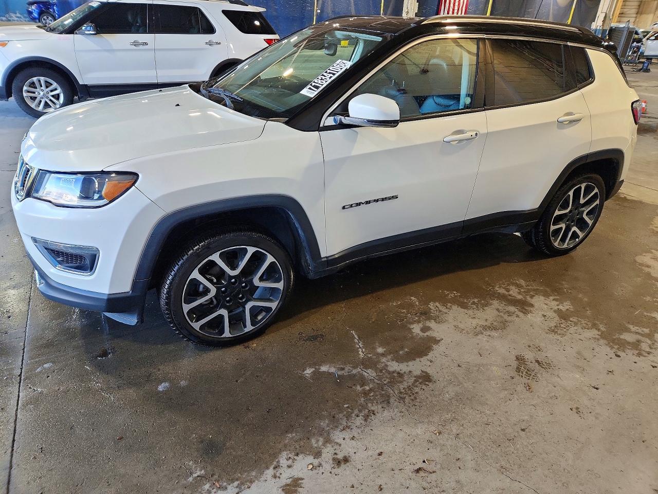 2021 JEEP COMPASS Limited — Front 3/4