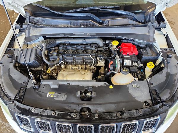 2021 JEEP COMPASS Limited — Engine bay