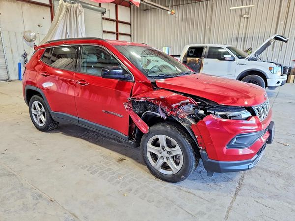 2024 JEEP COMPASS North, Latitude — Passenger 3/4