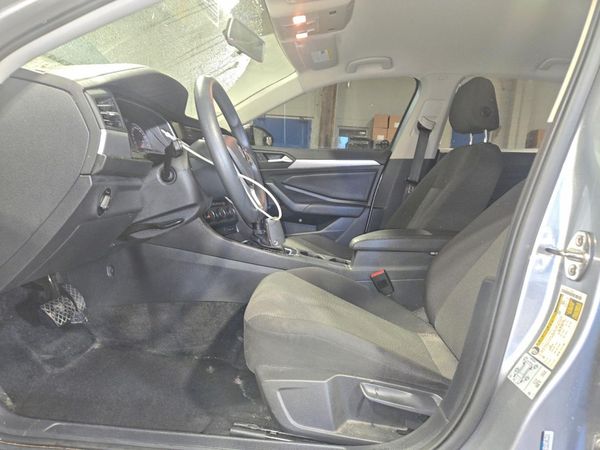 2020 VOLKSWAGEN JETTA S, SE, R-Line — DENT