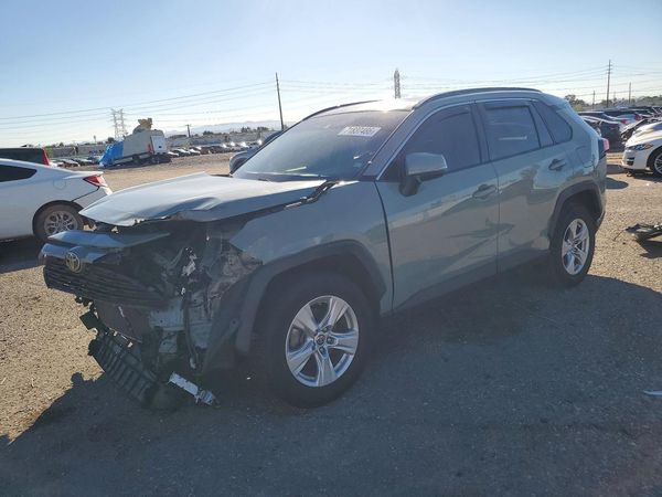 2019 TOYOTA RAV4 — DSFA — Front 3/4