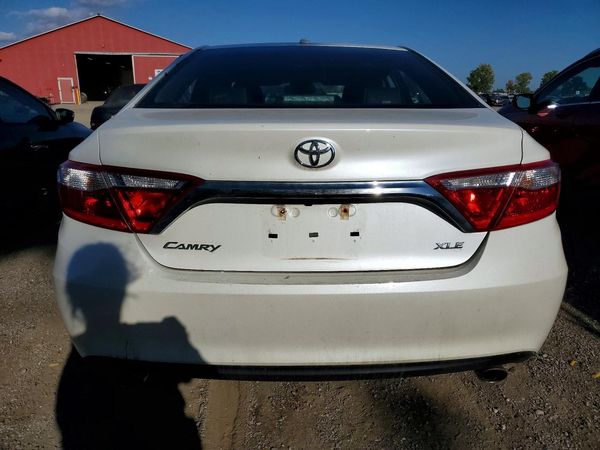 2017 TOYOTA CAMRY XLE/XSE — DIRR