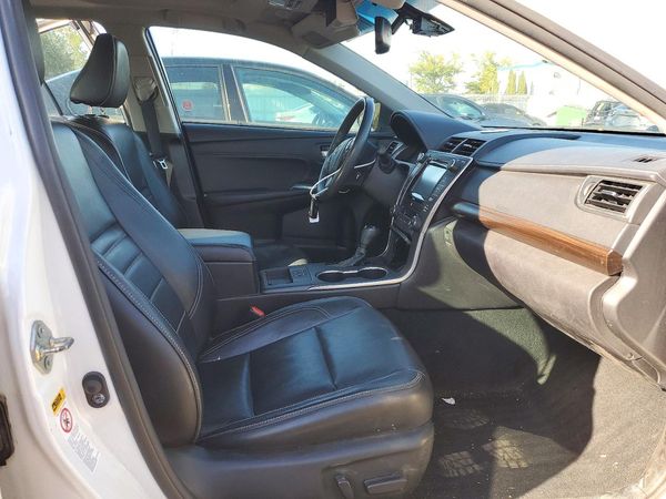 2017 TOYOTA CAMRY XLE/XSE — DENT