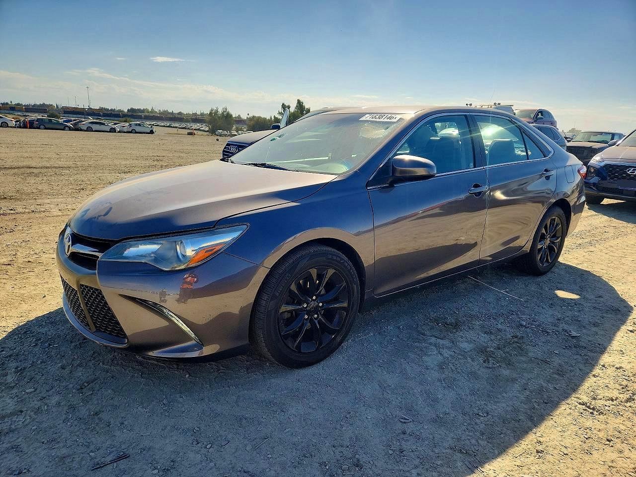 2015 TOYOTA CAMRY — Front 3/4
