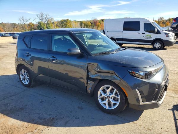 2023 KIA SOUL LX, S — Passenger 3/4