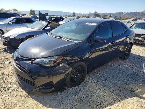 2017 TOYOTA COROLLA — Front 3/4
