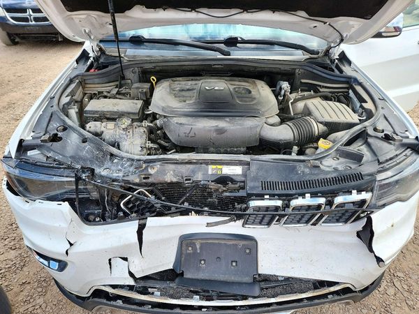 2017 JEEP GRAND CHEROKEE Limited — Engine bay