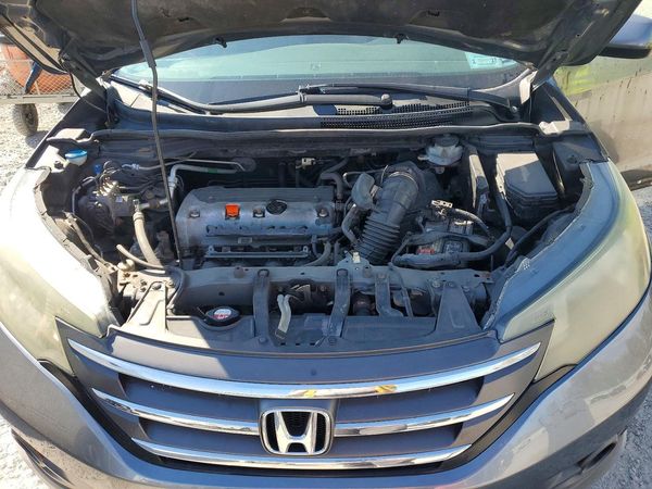 2012 HONDA CRV EX — Engine bay