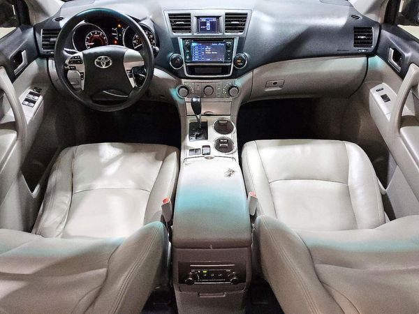 2013 TOYOTA HIGHLANDER Base/Hybrid — CKPT