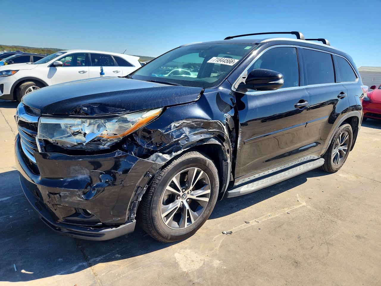 2016 TOYOTA HIGHLANDER Base/Hybrid — Front 3/4