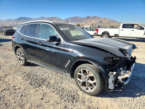 2020 BMW X3 xDrive30i — Passenger 3/4