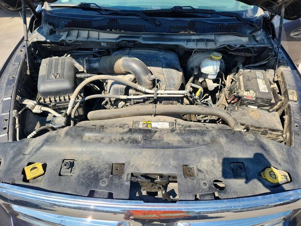 2019 RAM 1500 CLASSIC SLT — Engine bay