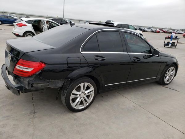 2013 MERCEDES-BENZ C