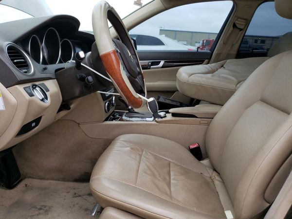 2013 MERCEDES-BENZ C
