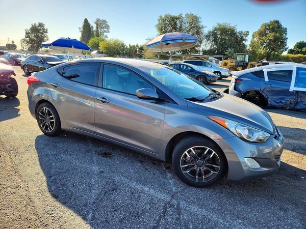 2012 HYUNDAI ELANTRA GLS(Middle grade) — Passenger 3/4