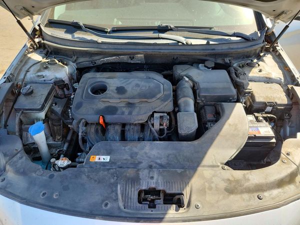 2015 HYUNDAI SONATA — Engine bay