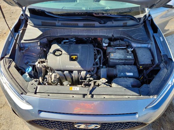 2020 HYUNDAI KONA SEL Plus — Engine bay