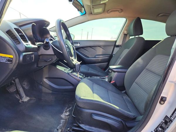 2017 KIA FORTE LX Popular, S — DENT