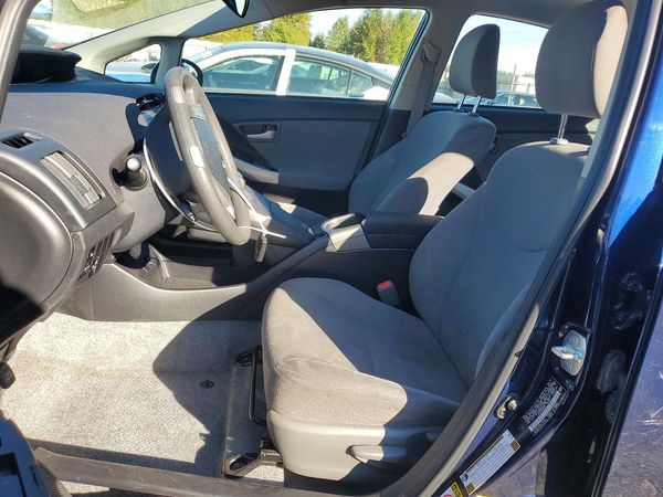 2014 TOYOTA PRIUS — DENT