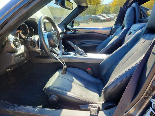 2022 MAZDA MX-5 MIATA Grand Touring — DENT