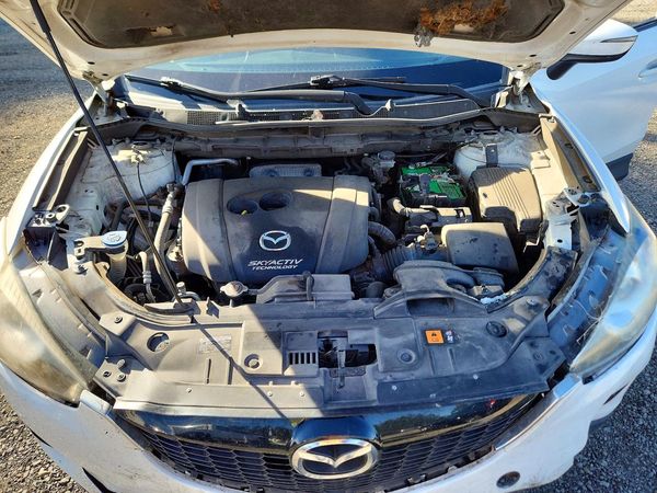 2015 MAZDA CX-5 Grand Touring/GT — Engine bay