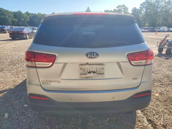 2017 KIA SORENTO L, LX — DIRR