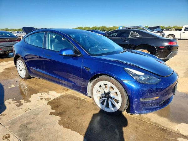 2022 TESLA MODEL 3 — Passenger 3/4