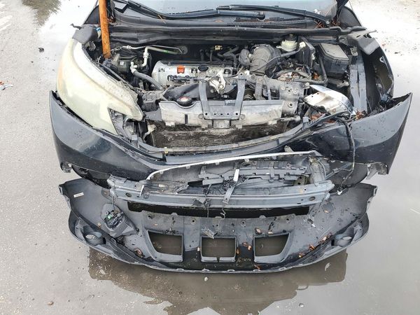 2012 HONDA CRV EX — Engine bay