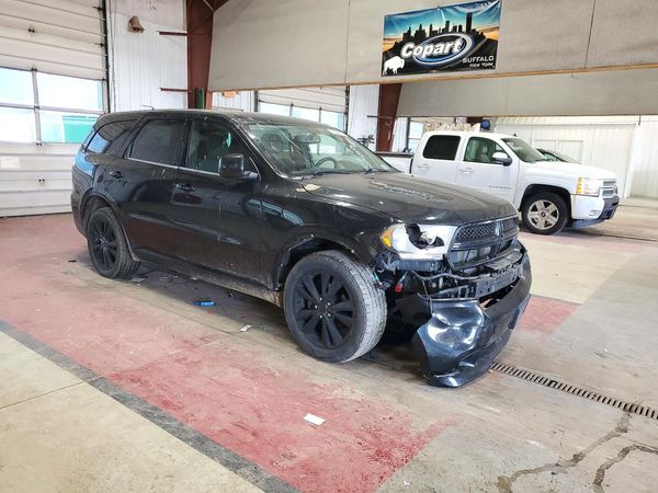 2013 DODGE DURANGO SXT — Passenger 3/4