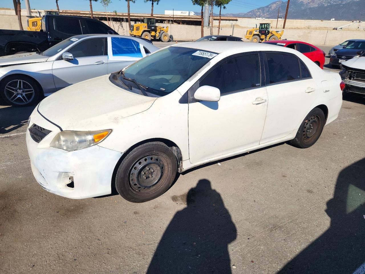 2013 TOYOTA COROLLA — Front 3/4