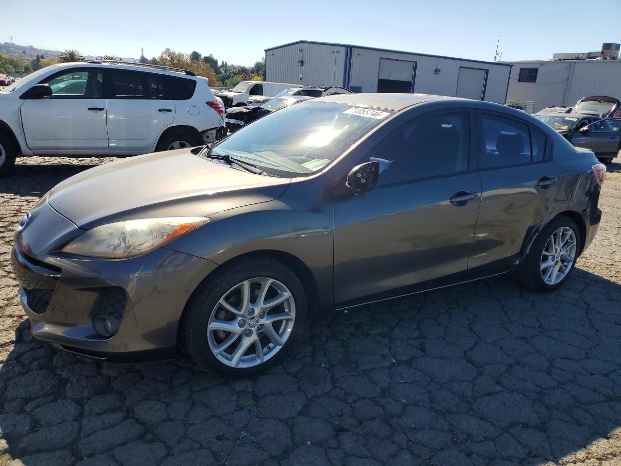 2012 MAZDA MAZDA3 Touring/GS — Front 3/4