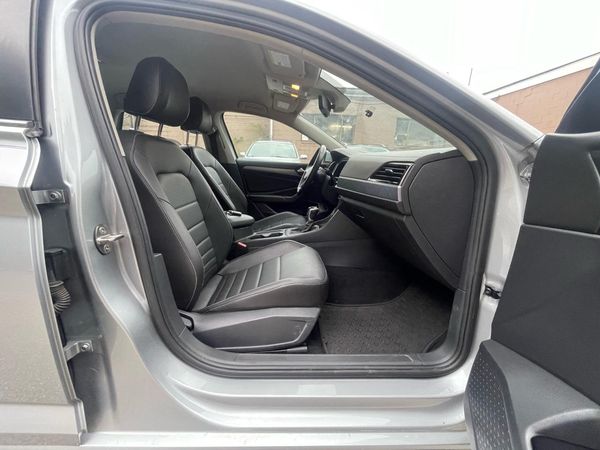2022 VOLKSWAGEN JETTA