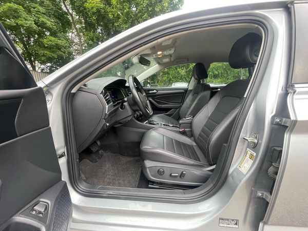 2022 VOLKSWAGEN JETTA