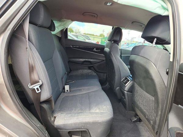2017 KIA SORENTO L, LX — PSRS