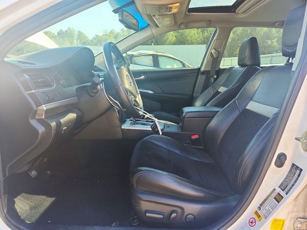 2014 TOYOTA CAMRY — DENT