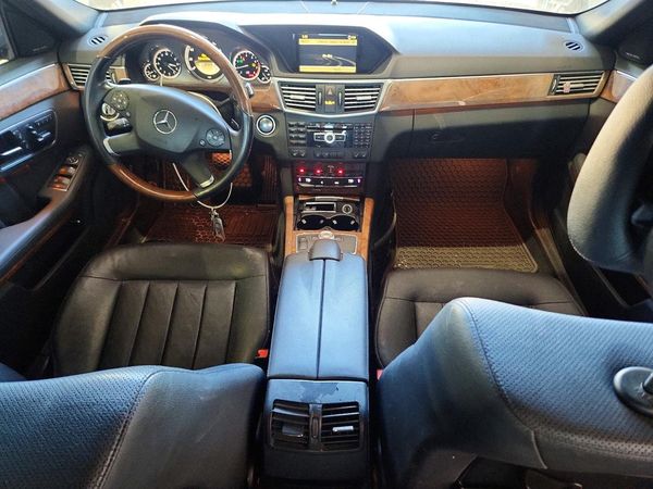 2012 MERCEDES-BENZ E E550 4-MATIC — CKPT