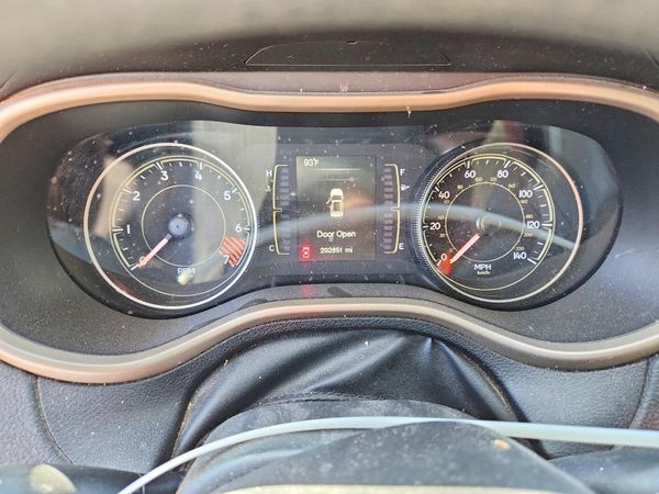 2014 JEEP CHEROKEE Sport — ODOM